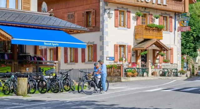 Apartment for 5 People, Book Lejlighed Hoteller i Rhône-Alps med parkering, Parkering
