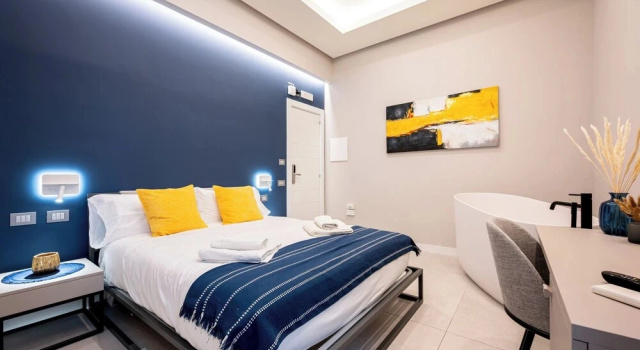 Plebiscito Luxury Guest House, Забронировать Гостевой дом Гостевые дома Неаполя, рядом с Кастель-Нуово, Гостевой дом