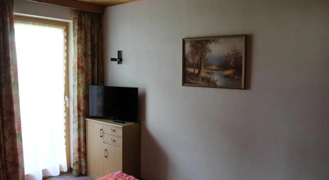 Апартаменты с 3 комнатами с балконом Haus Birgit