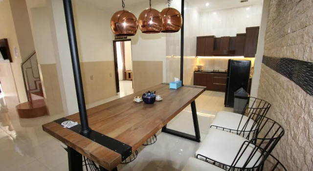 Gemilang Homestay, Rezervovat Hotel 3hvězdičkové hotely v Yogyakarta Province, 3*