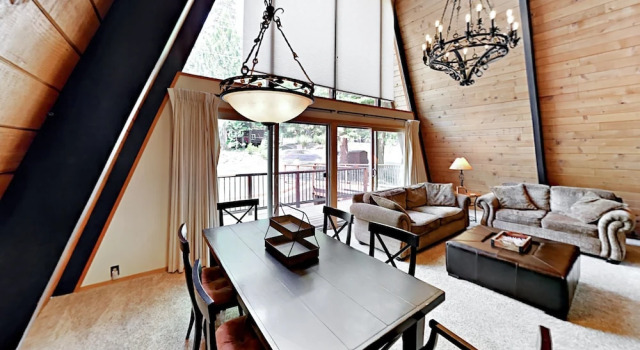 3br Gem, Walk To Tahoe House Bakery 3 Bedroom Cabin, Забронировать Дом для отпуска Тахо-Сити Норт-Лейк-Тахо, рядом с Парк Commons Beach