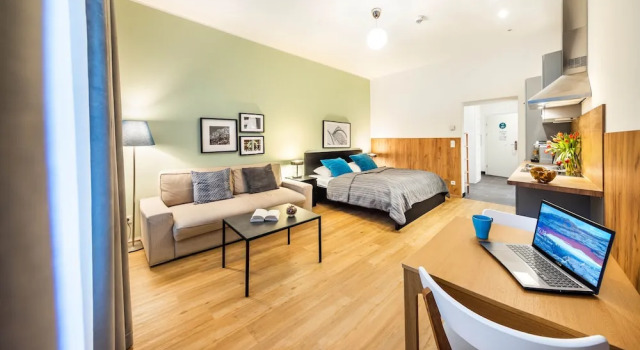 Студия Executive Jimmys Apartments Emerald