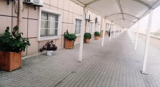 ETS Hong Kong Hotel, Rezervovat Hotel Hotely v Loandjili s parkováním, Parkování