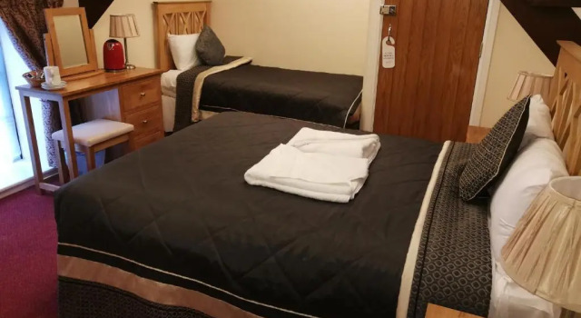 Семейный номер Standard Crown Hotel Brackley