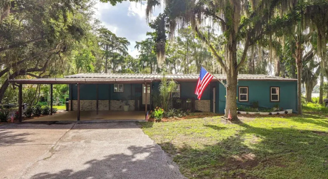 Коттедж Lakefront Home w/ Hot Tub & Dock in Orlando!