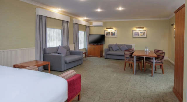 Семейный номер Superior The Park Royal Hotel & Spa