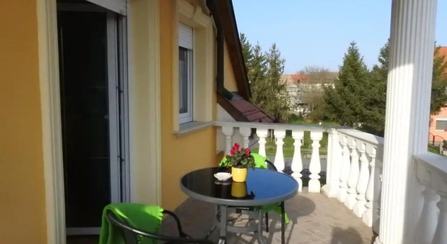 Студия Georgina Apartman