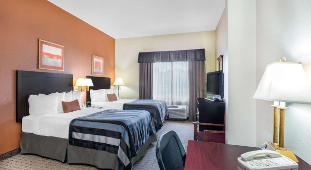 Четырёхместный номер Standard Wingate by Wyndham West Monroe