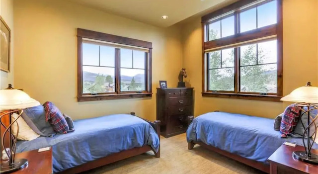 Коттедж Rocky Fells Lodge