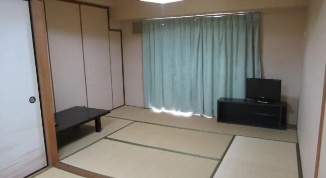 Четырёхместный номер Standard Tsurusaki Hotel