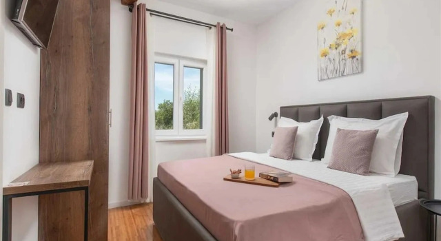 Stylish Villa in Lovrec With Sauna, Varaa Villa Lovrec Split-Dalmatia