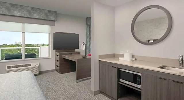Люкс Hampton Inn Delray Beach