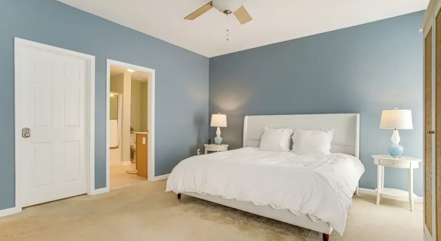 Deck, Hot Tub & Resort Amenities: Ocean View Gem