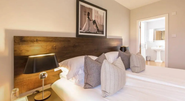 Aikenshill House, Book Hotel Hoteller i Aberdeenshire med parkering, Parkering