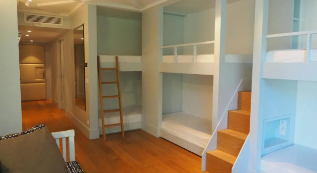 Кровать в общем номере Jugend- und Familienhotel Augustin
