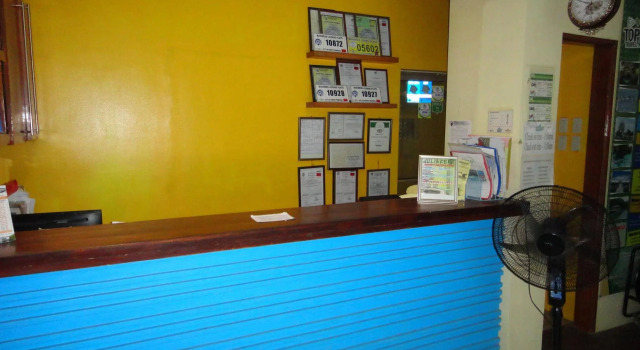Blue Lagoon Inn & Suites