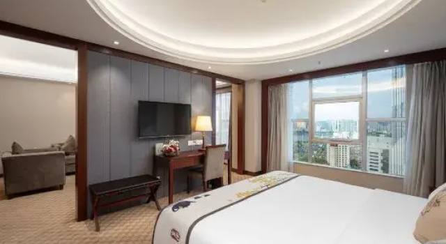 Люкс Executive Huatian Hotel