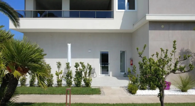 Номер Standard с видом на бассейн SALAPIA SALIS RESORT