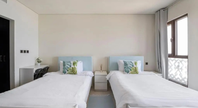 Balqis Residense Palm Jumeirah,Pool, Beach, Top floor, Full sea view, Restaurants, Забронировать Апартаменты/квартира Пальма Джумейра Дубай, рядом с Пляж Насими