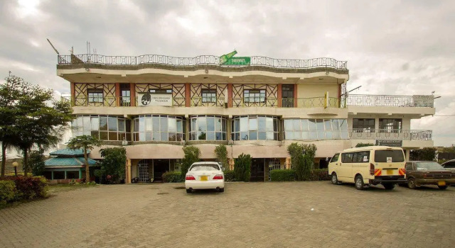 Three Ways Hotel & Restaurant, Rezervovat Hotel Levné hotely v Nakuru County