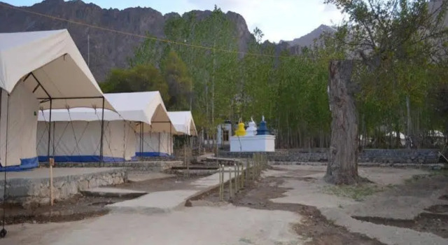 Apple Nubra Cottage