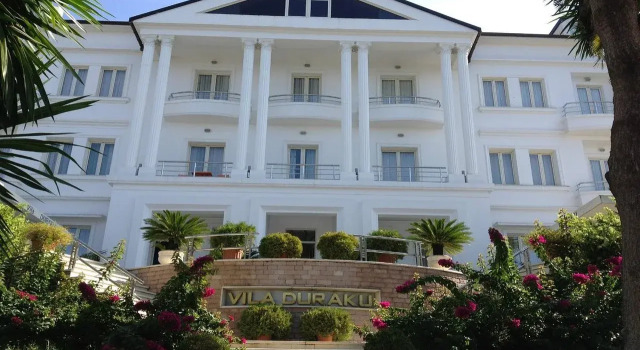 Vila Duraku, Забронировать Отель Бизнес-отели Саранда, 4* 5*
