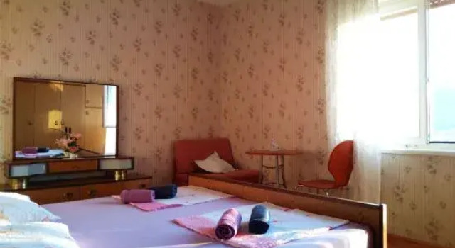 Апартаменты New And Completely Renovated Apartment 5-1