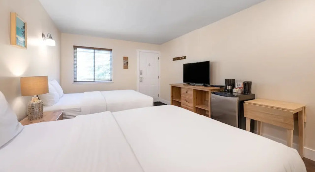 Четырёхместный номер Standard West Coast Trail Lodge