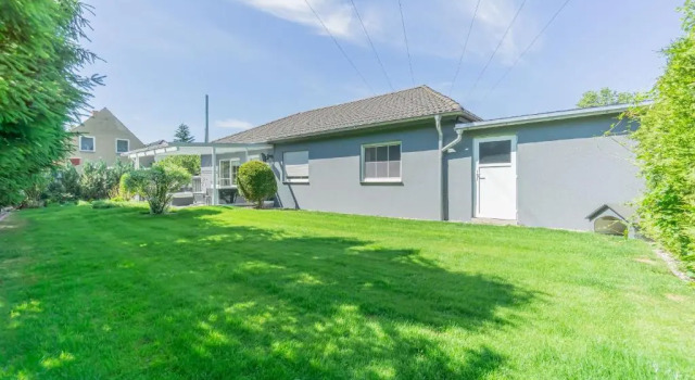 Коттедж Ferienhaus Cottbus, Garage, große Sonnenterrasse, Kamin, 4 Zimmer, Ankleidezimmer