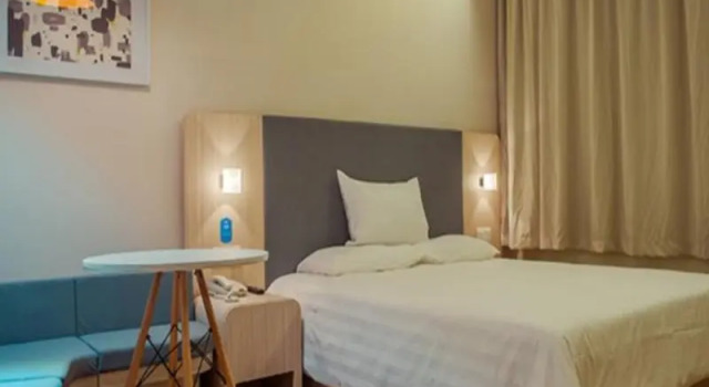 Hanting Hotel Chengdu Tianfu Square Metro Station, Boek Hotel Hotels in Chengdu met parkeren, Parkeren