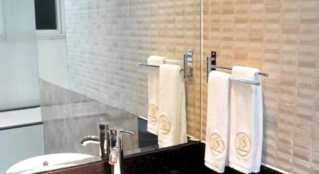 Tianquan 18 Degree Holiday Villa Hotel