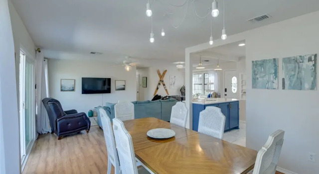 Коттедж Waterfront Granbury Home: Easy Lake Access!