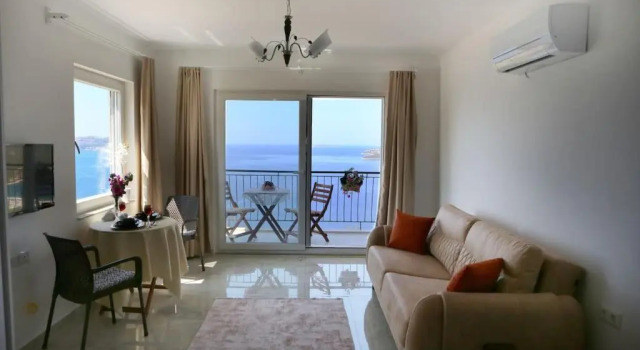 Kaş Ay Işığı Suit Apart