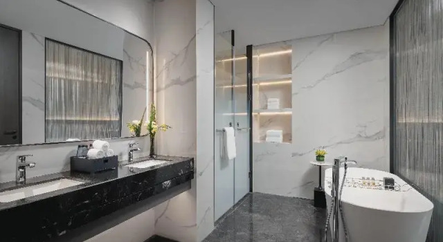 Люкс c 1 комнатой Crowne Plaza Shangluo