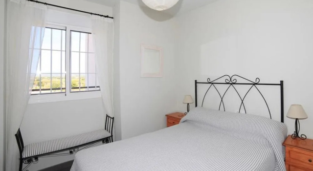 Comfortable Apartment With Washing Machine Near the Sea