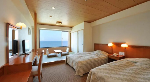 Четырёхместный номер Standard Ryugujo Spa Hotel Mikazuki Ryugutei