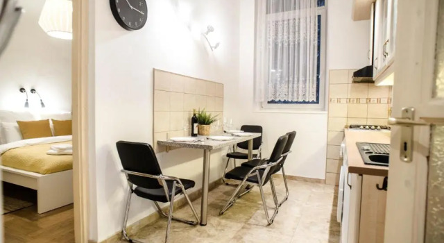 Апартаменты Garden Trees Apartment