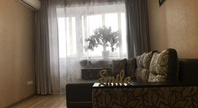 Apartment with balcony on Peremohy Avenue 43, Réserver Appartement Appartements à Chernihiv, Appartement