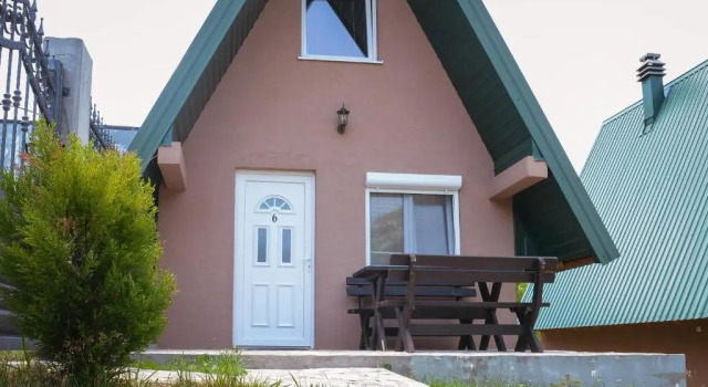 Bungalow Holiday, Book Hotel Pluzine Pluzine County