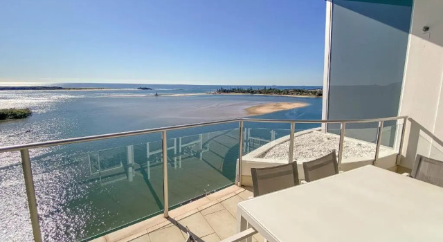 Апартаменты Пентхаус с 2 комнатами Waves Maroochy River