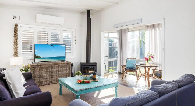 Beach Bungalow, Забронировать Отель Отели в центре Корлетт, в центре