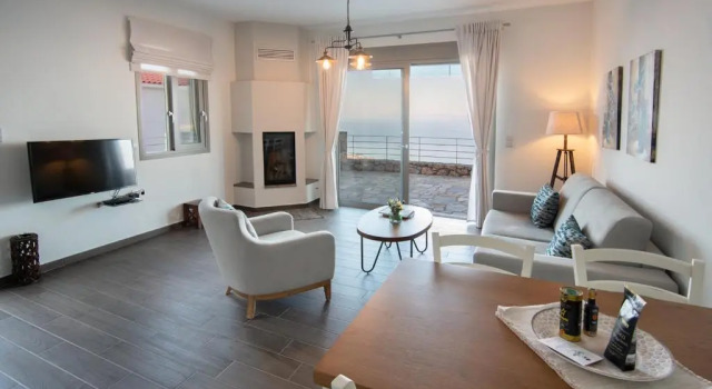 Апартаменты Deluxe Bay View GuestHouses