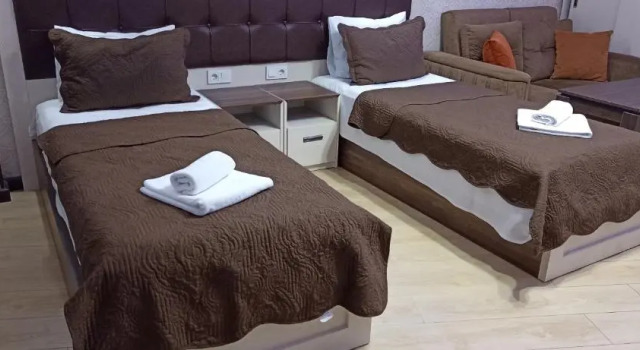 EMEG Hotel and Restaurant, Забронировать Отель Недорогие отели Батуми, рядом с Государственный музей искусств Аджарии, недорого