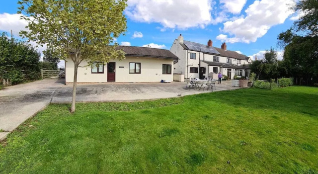 Коттедж Converted Stables - Pet Friendly - Enclosed Garden