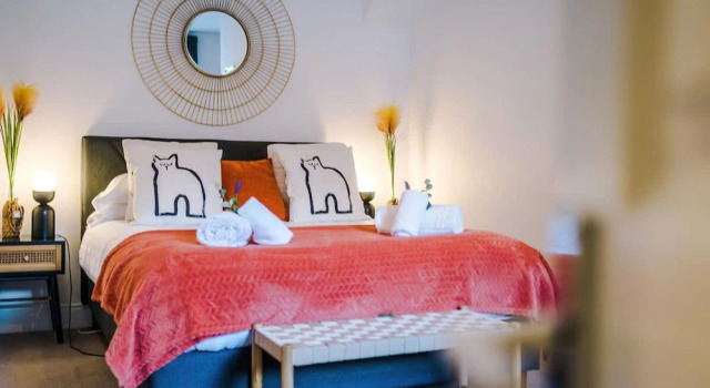 Stylish 3-bed City Centre Home Private Parking