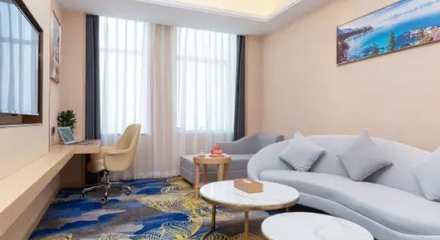 Люкс Superior Vienna International Hotel Shenzhen Qianhai Mawan Branch