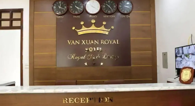 Van Xuan Royal Hotel