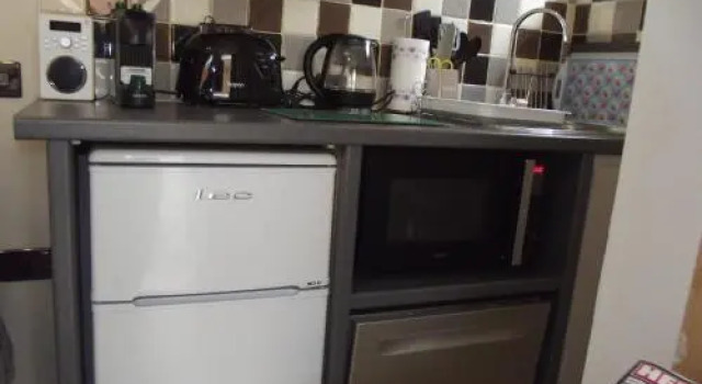 Auntie Betts - Cosy double ensuite room with mini kitchen, Prenota Hotel Kingsbridge Devon