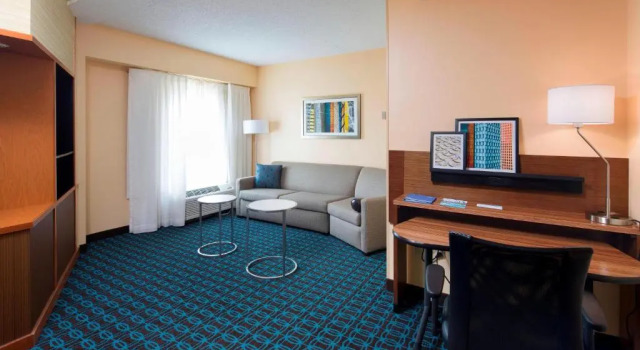 Двухместный люкс c 1 комнатой SpringHill Suites by Marriott Newark International Airport