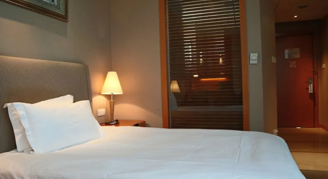 Одноместный номер Standard Jin Jiang Tian Cheng Hotel